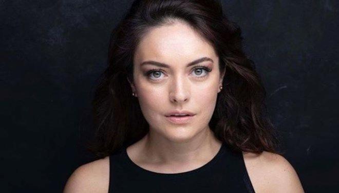 MOLA'NIN PAYLAIMI    Mahkeme, Mola?ya verilen cezann gerekesini aklad. Gerekede, Mola'nn 27 Austos 2020'de Twitter hesabndan herkesin grebilecei ekilde "Tecavzc erefsizi dar salan vicdannzda boulun. Artk yasa, dua, dilek, istek, rica, umut her eyi elimizden aldnz ya. Ne deyim. Yazklar olsun. Musa Orhan tutuklansn" diye paylamda bulunarak katlan hedef ald, dava konusu paylam tarihi itibaryla ayr bir davada sank olarak yarglama aamasnda olan ve sulu olup olmad konusunda henz kesinlemi bir mahkeme karar olmayan katlana ynelik, 'tecavzc' ifadesini kulland belirtildi.