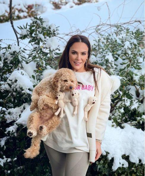 Aydn, Instagram hesabndan paylat fotoraflaryla en ok konuulan isimlerin biri haline geldi.