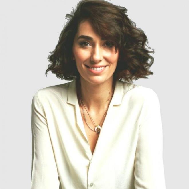 Vatanm Sensin ve Kurtlar Vadisi Pusu gibi birok dizide oynad. 2012?de Ustura Kemal, 2020?de Masumlar Apartman dizileri kadrosunda yer ald.