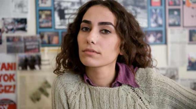 Kariyer yolculuunu anlatan Ruan, "stanbul niversitesi?nde retmenlik okuyordum ve