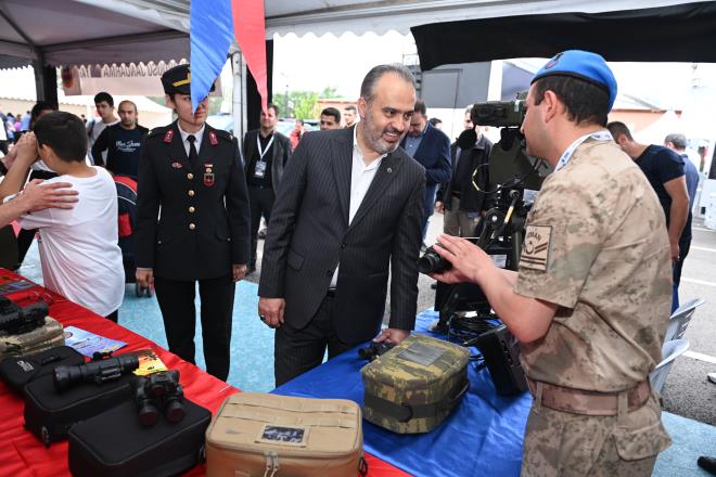 dl treninde konuan BEBKA Genel Sekreteri Do.Dr. Muhammed Zeki Durak da 2015 ylndan itibaren bylesi nemli bir etkinliin paras olmaktan gurur duyduklarn syledi.