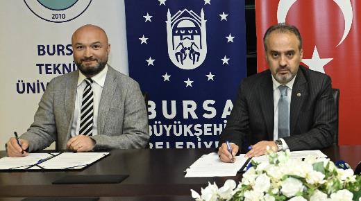 Mevcudu kada dktk<br>  Bursa Teknik niversitesi Rektr Yardmcs Prof.Dr. Beyhan Bayhan da imzalanan protokolle bugne kadar var olan ibirliini kada dkm olduklarn syledi. Bykehir Belediyesi'nin Bursa Teknik niversitesi'ne ve rencilerine zaten her zaman destek verdiini dile getiren Bayhan, bugne kadar salanan destekler nedeniyle Bakan Akta'a teekkr etti.