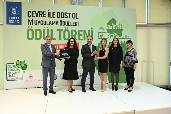 Hizmet sektr kurulular kategorisinde, Almira Hotel Thermal Spa & Convention Center 'Atk Yalar Nefes Oluyor' projesi ile dl ald.