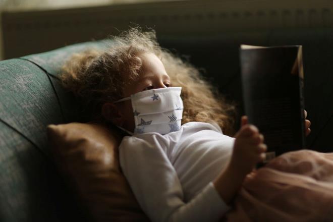 Bununla birlikte �rg�t, �ocuklar aras�nda 'potansiyel olarak okullar�n kapanmas�n�n derin etkisini yans�tan' daha da b�y�k bir art�� oldu�unu bildirdi.    Yay�mlanan raporda, k�s�tlamalar�n 'sosyal izolasyon, kopukluk ve gelece�e dair belirsizlik' duygular�na yol a�t��� belirtildi.