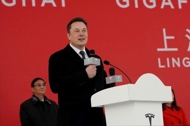 Musk dneminde Twitter nasl olacak? alanlarn sorularn yantlad - 6    "BLGLENDRME KONUSUNDA DAHA Y OLABLR"    Ayrca TikTok'un algoritmasn "skc" olmad iin vd ve "Twitter' ayn ekilde ilgin hale getirebiliriz" dedi. zellikle Twitter'n haberleri ortaya karmada daha iyi olduuna vurgu yapt.
