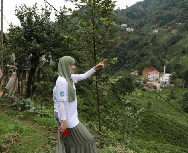 Hesapta yer alan gnll temsilci ibaresinin de yalan olduunu aktard.