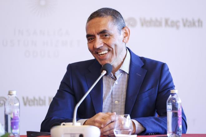 VEREM VE SITMA AISI DA GELYOR    Treci ve ahin tberkloz, verem, stma ve HV alar zerinde altklarn, verem ve stma alaryla ilgili klinik almalarn da yl sonunda balayacan duyurdu.    ki bilim insan, Biontech firmas olarak Trkiye'de de bir kurulula birlikte almalara baladklarn ve bata akcier kanseriyle ilgili olmak zere Trkiye'de de a ve immnoterapiye ynelik bilimsel almalarn yrtleceini aklad.