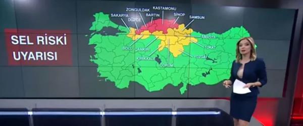 Orhan en saanak yan bitecei saati verdi<br>  Meteoroloji uzman Prof. Dr Oran en ise, "Saatler getike durum daha da ciddileiyor. Tehlike daha da artacak. Dere yatana yakn yerlerdekiler evlerini terk etsinler. Risk daha da artyor saatler getike. Akam 18.00'e kadar bu devam edecek. Sonra Dzce'ye kayacak. Gece hafifleyecek. Damlalarn aplar ok byk. Bir saatte 14 kg yadn gryorum. Bu ok fazla bir ya. Dikey yamalar var, oraya yaan yamur daha buraya gelmedi. Akam 18.00'a kadar devam edecek." dedi.