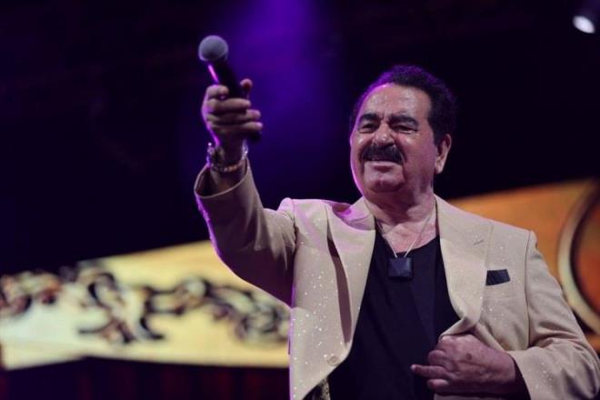 Uzun bir sre ara veren brahim Tatlses son hz konser vermeye devam ediyor. srail'de binlerce kiinin izlemeye geldii Tatlses "Mavi Mavi", "Evlerinin n Boyal Direk", "Dom Dom Kurunu", "Bir Kulunu ok Sevdim", "Esmersen Gzelsin" gibi en ok seivlen tklerini seslendirdi.