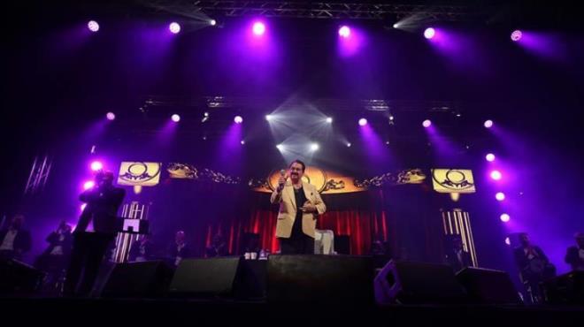 Usta sanat brahim Tatlses srail'de konser verdi. Tatlses'in konserine binlerce kii katld. Sevilen serlerini seslendiren brahim Tatlses hayranlaryla sohbet etmeyi ihmal etmedi. Tatlses, salyla ilgili dikkat  eken aklamalarda bulundu.