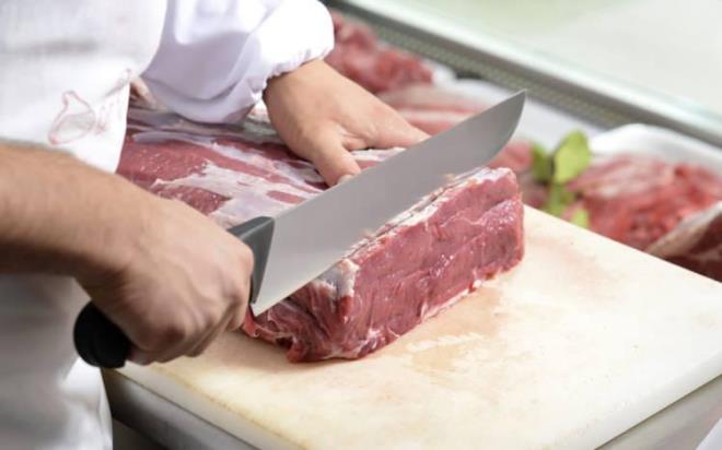 Hemen tketildiinde sadece virs ve bakteri deil ayrca yksek oranda kan olacandan et mide ve barsaklara yapr. Bu da sindirimin ilevselliine zarar verir.