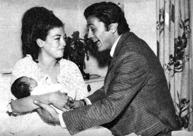 Bir babadan ocuunu hangi kuvvet ayrr. Buna hangi yrek raz olur? Hangi ktlk byle bir sevgiyi yener? Btn duygularm lm gibiydi dnerken. Dnyann btn kurunlar yreime sklm gibiydi. Bir annenin katln, duygusuzluunu, gaddarln neyle izah edecektim. Annenin son iki yldr bana gsterdii korkun sahnelerde kendisinden ok teyzem Gl'n ve evresinin pay vard.