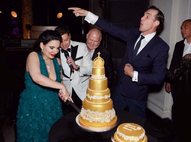 te yandan 2019'da hakknda sekiz farkl bankaclk suu ile dava alan Ignatova, son kez 2017'de Bulgaristan'dan Yunanistan'a giden bir uaa binerken grld.