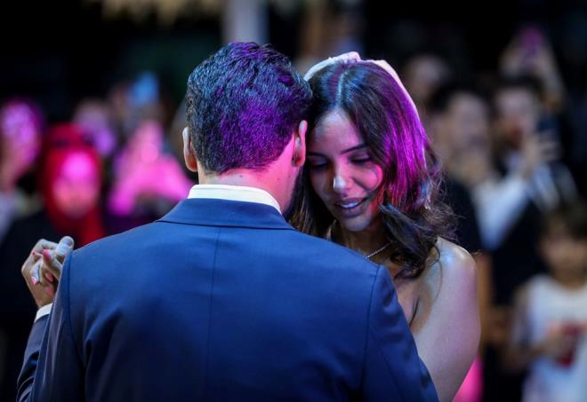 Dne, ok sayda Dursunbeyli, Gndoan'n akrabalar ve protokol yeleri katld.