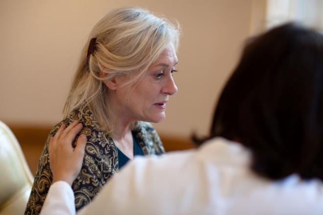 Demansla yaayan hastalarn yaklak te ikisini kadnlar oluturuyor ve bilim insanlar bu durumun arkasndaki nedeni on yllardr anlayamamt.