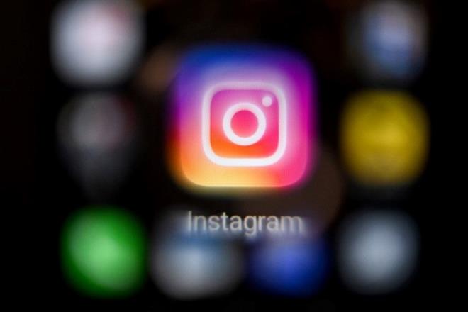 Non-Fungible Token'lar (NFT) kripto piyasalarn son gzdesi. Birok ierik reticisi bu rnleri retip sergiliyor.     Instagram, NFT'lerin profillerde sergilenebilmesi iin alyor.     Benzer bir zellik Facebook'a a getirilecek. Ayrca sistem iin 3 boyutlu NFT gncellemesi de yaplyor.