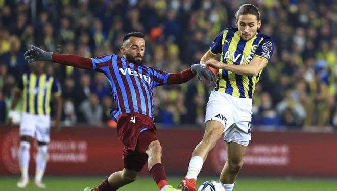 2022-2023 YEN SEZONDA FENERBAHE-TRABZONSPOR MALARI HANG TARHTE NE ZAMAN OYNANACAK?  <br>  Sper Lig'de 2022-2023 yeni sezonunun fikstr ekimleri yapld. Fenerbahe-Trabzonspor derbi malarnn tarihleri de belli oldu.  <br>  15. Hafta Trabzonspor-Fenerbahe