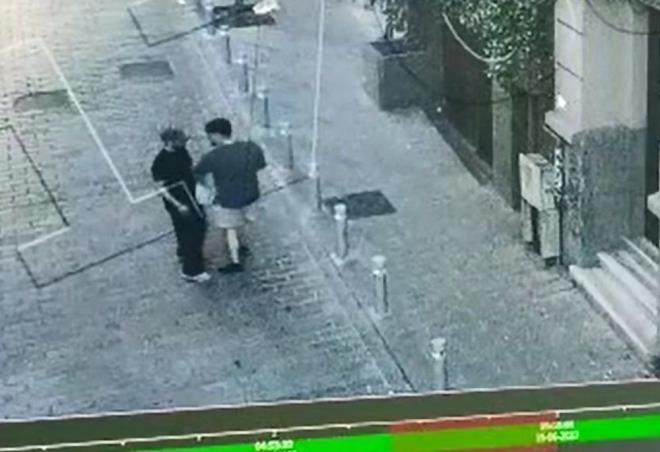 Olay, 15 Haziran'da Tomtom Mahallesi'nde sabah 05.00 sralarnda meydana geldi.