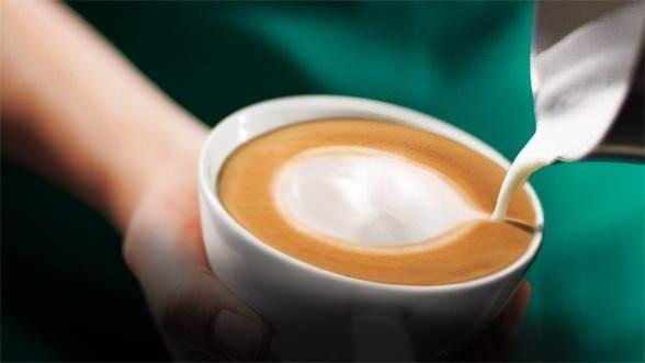 Iced caffe latte: 130 kalori