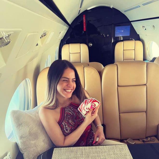 Dilberay filminde barol olaca iin 9 kilo kadar alan Pekin, film ekimleri biter bitmez 12 kilo olarak geri vermiti. Tatil iin Amerika'ya giden ve bol bol paylamlarda bulunan gzel oyuncu diyetini komple unutmu gibi pozlar verdi.