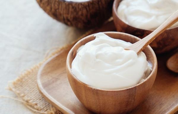 Meyveli smoothieler yaplabilir.Otlarla kartrlarak hafif bir sos olarak hazrlanabilir.