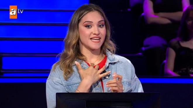 Kendinden emin tavrlar ve renkli kiiliiyle dikkatleri zerine toplayan Ildar, yarmaya byk bir heyecanla balad.