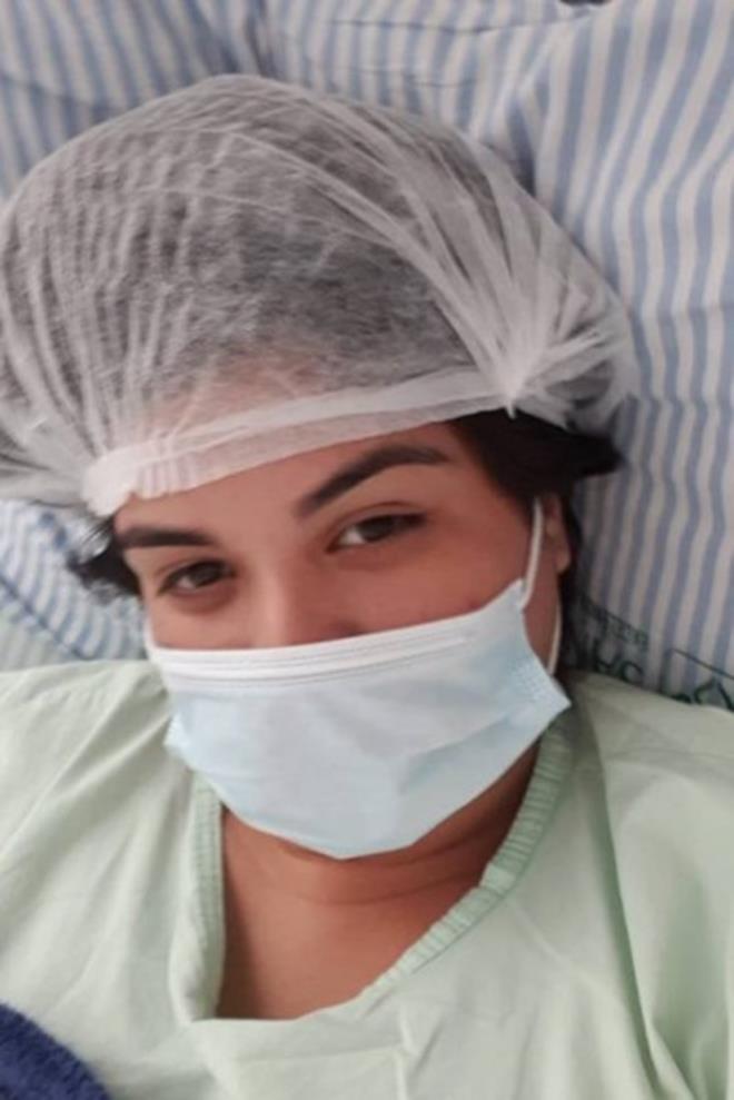 Bununla birlikte, eyalet mahkemesi Daiana Chaves Cavalcanti adl 20 yandaki kadn hastann tedavisi iin estetik operasyon geirdii Santa Branca Hastanesi'nin hesaplarndan 198 bin BRL'nin (yaklak 640 bin lira) bloke edilmesine karar verdi.