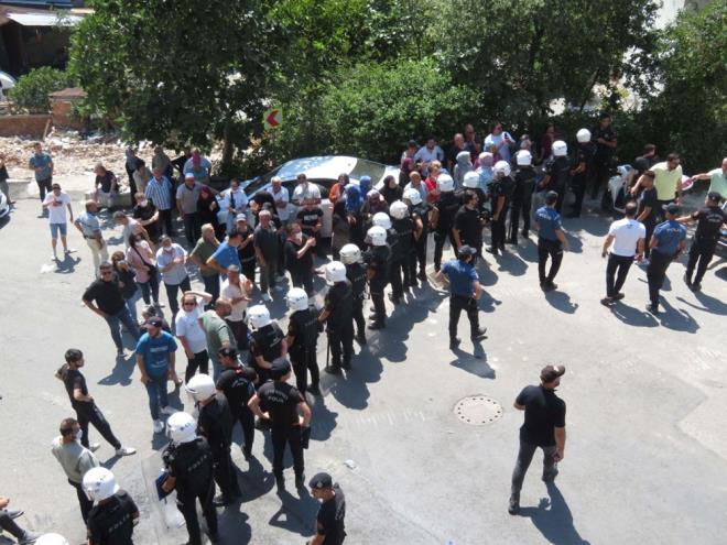 stanbul Beykoz Tokatky Mahallesi'nde kentsel dnm kapsamnda ykm planlanan yaplarn elektrik, su ve doalgaz 22 Haziran'da kesildi.