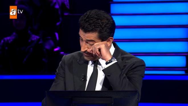 Salam'n szleri zerine duygulanan mirzalolu, Trk askerine teekkr ederek gzyalarna hakim olamad.