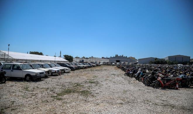 "KANGRENE DND"    Topu, "Trafikten men edilen, haciz nedeniyle toplanan motosikletler ise yediemin otoparklarnn kangren olmu sorunu" diyerek, yle devam etti: