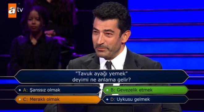 Eer cevap verseydi C kk Merakl Olmak seeneinin son karar olacan syleyen yarmac cevabn B kk Gevezelik Olmak olduunu grnce derin bir oh ekti.