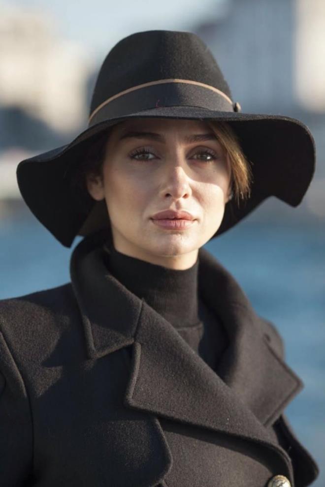 Sosyal medyasndan paylamda bulunan Akalay, takipilerini ve sevenlerini de uyarmay ihmal etmedi.