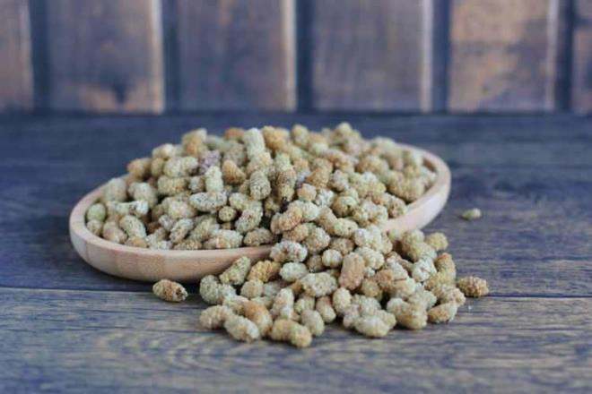 Toksin olarak idarar yoluyla vcuttan atar. Vcuttan atld srada da hasar vermesi engellenir. nk dut sv bakmndan zengin bir besindir.