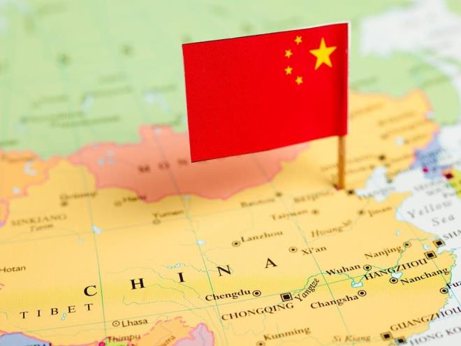 Gnmzde in, Tayvan'n aslen bir in eyaleti olduunu savunmak iin bu argman kullanyor.  Ancak Tayvanllar, hibir zaman 1911 devriminden sonra kurulan modern in devletinin veya 1949'da Mao tarafndan kurulan in Halk Cumhuriyeti'nin bir paras olmadklarn iddia etmek iin de ayn tarihe iaret ediyor.