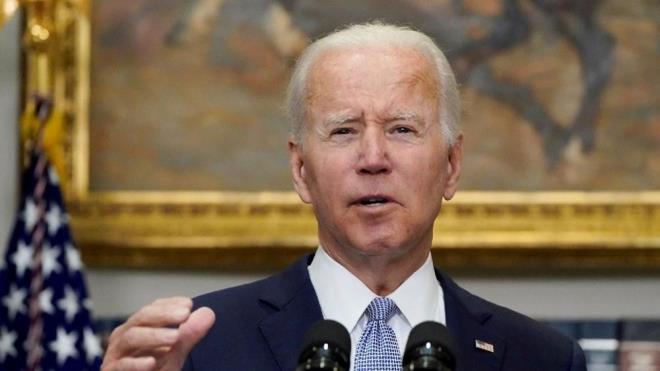 Ancak, imdiye kadar Washington'un "stratejik belirsizlik" politikas, ABD'nin bir saldr durumunda Tayvan' nasl savunaca veya nasl koruyaca konusunda belirsiz kald. Diplomatik olarak, ABD u anda sadece bir in hkmetini  tanyor ve Tayvan yerine in ile resmi balar olan "Tek in" politikasna bal kalyor.    Dier taraftan, geen  Mays aynda ABD bakan Joe Biden, ABD'nin Tayvan' askeri olarak savunup savunmayaca sorulduunda "Evet" yantn verdi. Ardndan Beyaz Saray, Washington'un tutumunu deitirmedii konusunda srar etti.