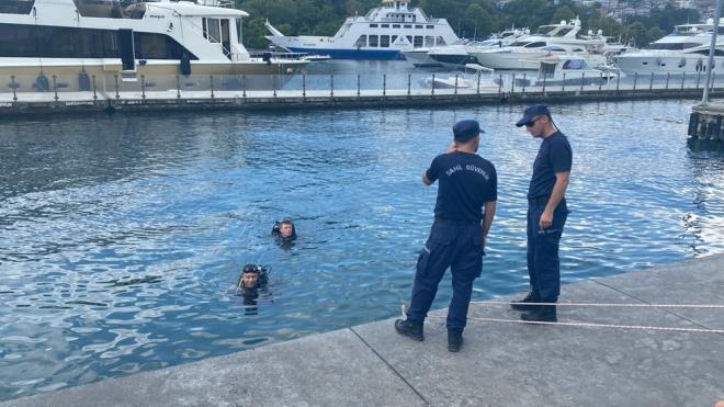 Olay yerine Sahil Gvenlik Komutanl'na bal ekipler geldi.