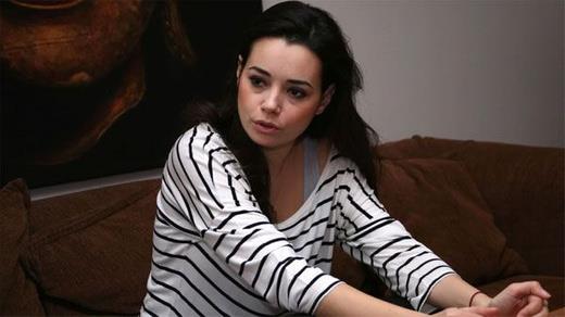 Son hali ile dikkat eken nl oyuncu sosyal medyada ksa srede gndem oldu. Sosyal medya kullanclar Namal'n hi yalanmam olduuna dair yorumlarda bulundu.