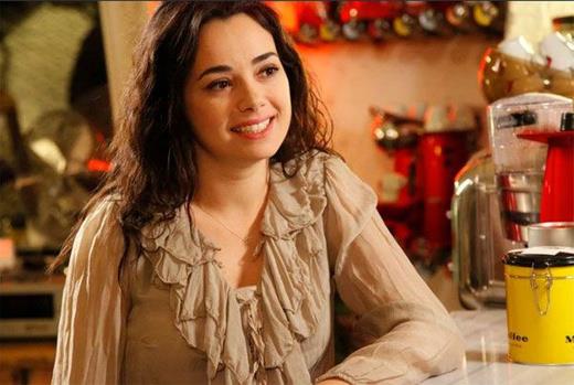 Namal geen iki yln sonunda zor gnleri geride brakt. nl oyuncu ocuklar Nefes ve Elem Su ile Bodrum'da grntlendi.