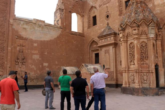 Ar'nn Doubayazt ilesindeki tarihi shak Paa Saray, yllara meydan okuyor.