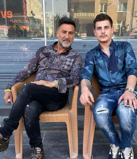 "Ortadaki benim, dier 9 ta da ocuklarm temsil ediyor." dedi.