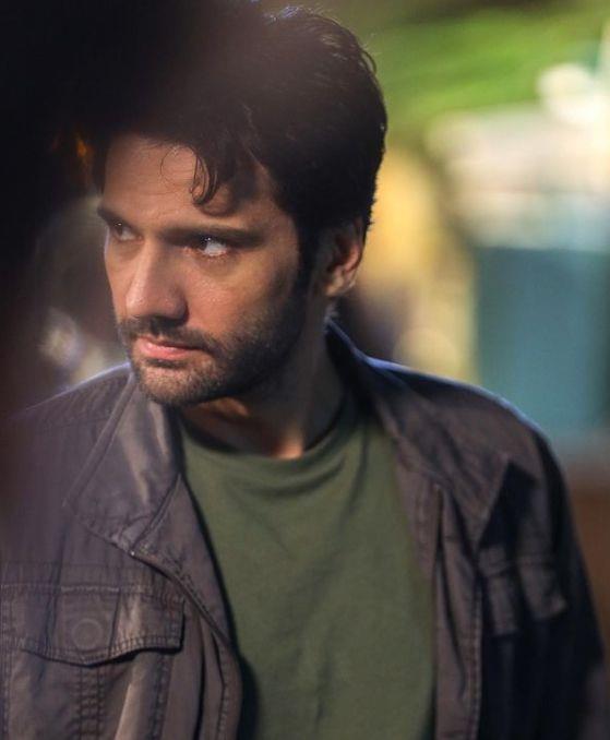 Savc Ilgaz rol ile beeni kazanan nl oyuncunun ad sk sk rol arkada Pnar Deniz ile anlyordu. kili ise her frsatta sadece arkada olduklarn dile getiriyor.