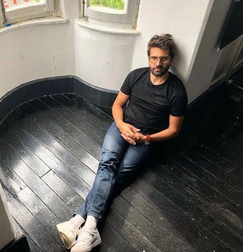 zel hayatyla da olduka merak edilen Kaan Urgancolu, sekiz yldr oyuncu Zeynep Oymak ile ak yayor.