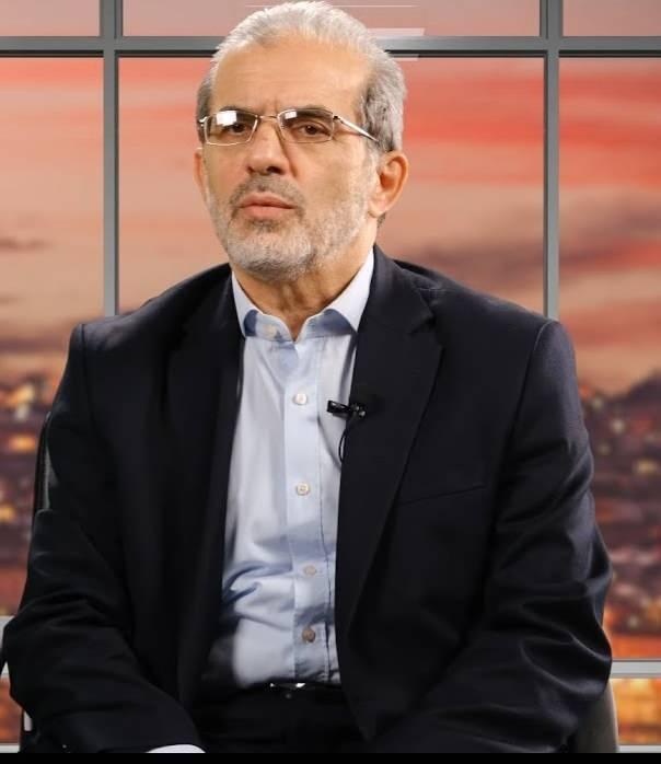 Prof. Dr. Kerim Bulad da mahrem kavramnn toplumumuzda yanl anlaldn ifade ederek, zorunluluk dnda mahremi olmayan kadnn avret yerlerine baklmayacan syledi. Bulad, mahrem konusunu Peygamber Efendimiz'in (SAV) bir hadisiyle de rneklendirdi:  <br>  "Sizden kim Allah ve ahiret gnne inanyorsa yannda mahremi olmayan bir kadnla babaa kalmasn..."