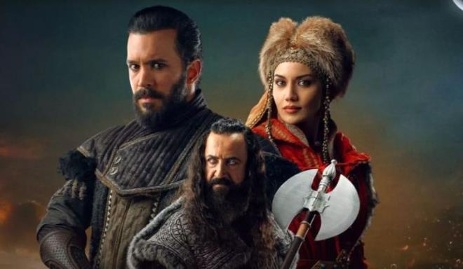 'Alparslan: Byk Seluklu' dizisinin yeni sezonu ne zaman?  <br>  Bar Ardu, Fahriye Evcen, Mehmet zgr gibi daha birok baarl oyuncuyu kadrosunda toplayan Alparslan: Byk Seluklu dizisinin yeni sezonunu bekleyenler iin heyecan verici bir gelime yaand. TRT1?in sevilen dizisinin yeni sezon fragman ekranlarda dnmeye balad.  <br>  Pazartesi akamlar TRT1 ekranlarnda frtnalar estiren Alparslan: Byk Seluklu?nun yeni sezonunun ne zaman balayaca ise henz tam olarak bilinmiyor