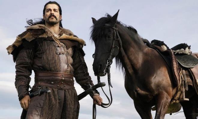 'Kurulu Osman' dizisinin yeni sezonu ne zaman?  <br>  ATV?nin fenomen dizilerinden Kurulu Osman 8 Haziran?da 98. blmyle sezon finali yapmt. 2022-2023 dneminde 4. sezonuyla izleyicinin karsna kacak Kurulu Osman?n yeni blmlerinin ne zaman yaynlanaca konusunda henz bir bilgi bulunmuyor.  <br>  Ancak Kurulu Osman dizisinin yeni sezonunun ekim ay ortalarnda balamas bekleniyor.