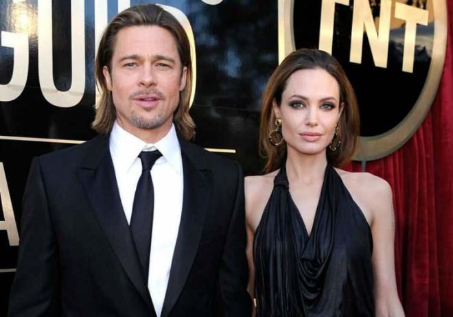 imdilerde annelerinde kalan ocuklar Etarnals filminin galas nedeniyle bir araya geldi. Neredeyse tm galalara ocuklaryla katlan Jolie, bu gelenei krmad ve yine ocuklaryla krmz halda yrd.