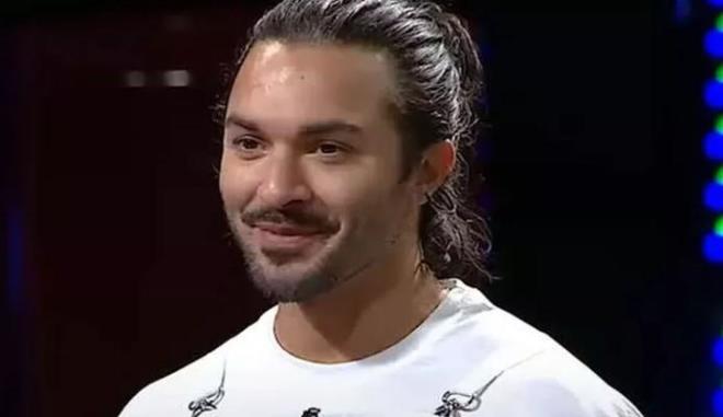 Bu szlerin ardndan aklamalarda bulunan yarmac, ?eflerim taba beendi. Bu nedenle de ok mutlu oldum. stediimi yaptm, lezzetli bir tabak karlarna karttm iin de ayrca sevinliyim. ? dedi.