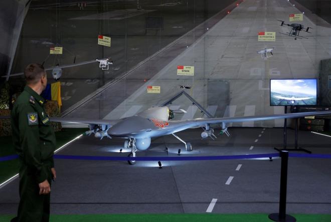 Bununla birlikte Putin, Uluslararas Askeri ve Teknik Forum 2022?daki konumasna yle devam etti: