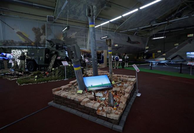 Putin Rusya?nn, Ukrayna?daki savan balamasnda bu yana Latin Amerika, Afrika ve Asya'da mttefik olarak grd lkelere gelimi silahlar ve askeri teknolojiler satarak destek vermeye istekli olduunu aktard.