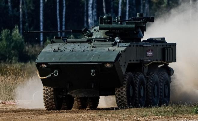 Moskova'nn gneybatsndaki bir banliy olan Alabino'daki Uluslararas Askeri ve Teknik Forum 2022?da T-72 muharebe tanklar, BMP K-17 zrhl kamyonlar ve Tulpan kunda motorlu ar havan mermileri de yer ald. Fuarn 27 Austos'a kadar devam edecei belirtildi.